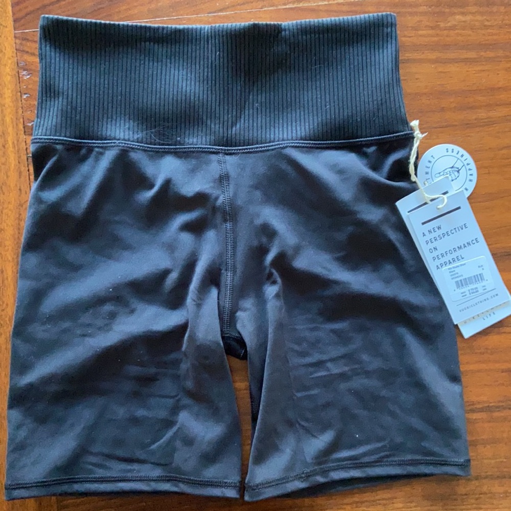 Vuori Short